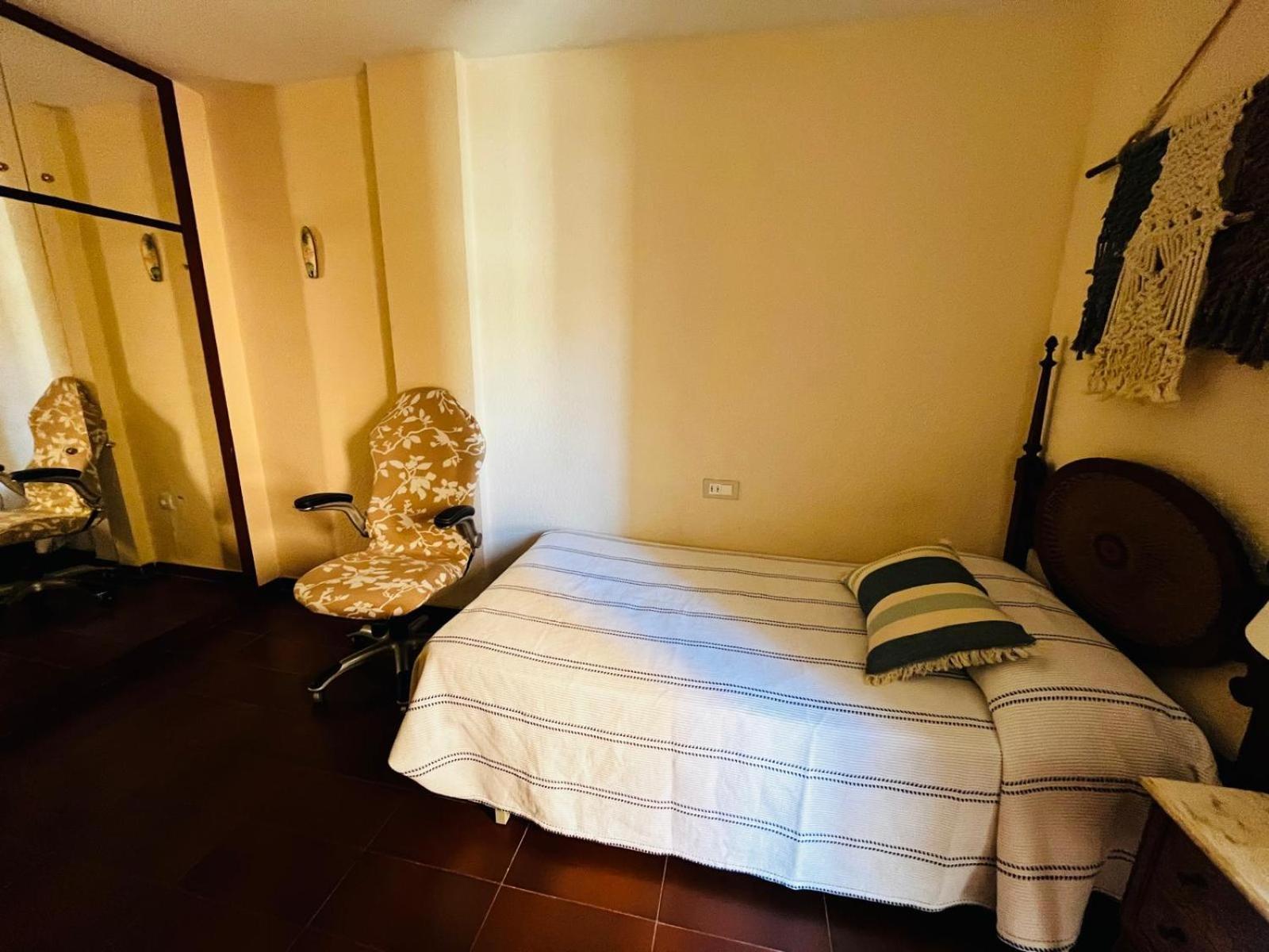 Acogedor Y Amplio Apartamento Familiar A Pie De Playa Калафель Екстер'єр фото