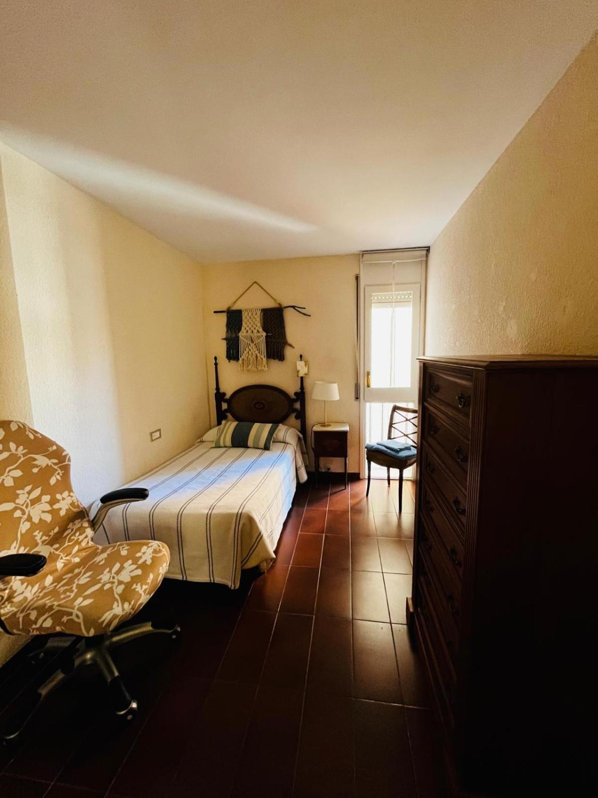 Acogedor Y Amplio Apartamento Familiar A Pie De Playa Калафель Екстер'єр фото